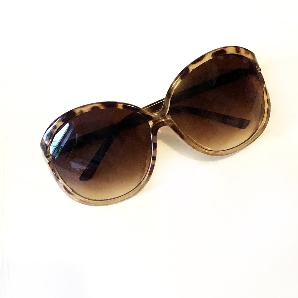 Anthropologie Oversized Sunglasses with Flaw